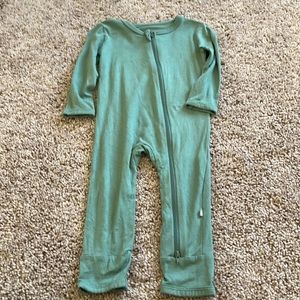Kyte pine zip romper